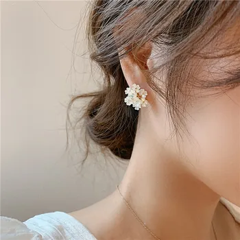 2020 korejski novo modno oblikovanje v prvem razredu občutek ročno barvo lupine cvet geometrijske kristalno ženski uhani